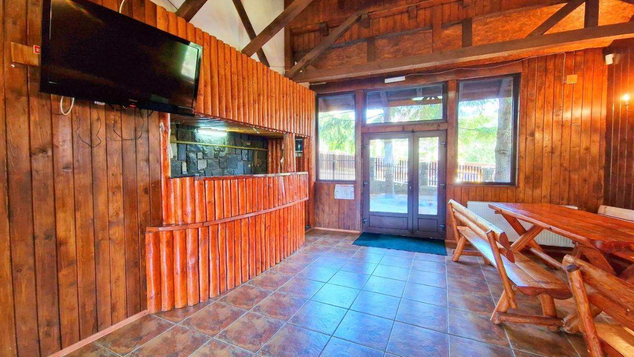 Casa Cu Brazi Hotel Buşteni Екстериор снимка